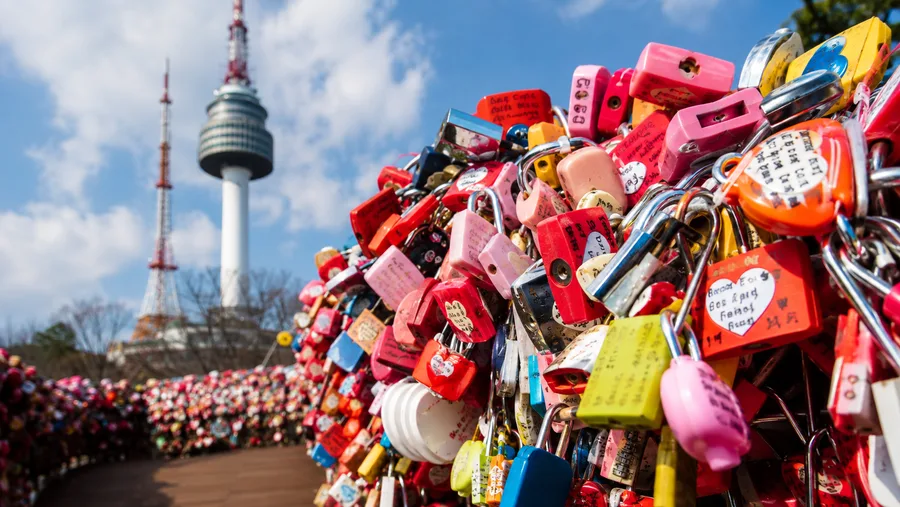 Explorando el Parque y la Montaña Namsan